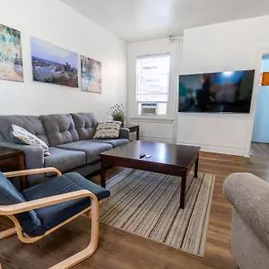 Apartment Stylish - 2 Queen Bed - Easy Hospital Access, Pittsburgh