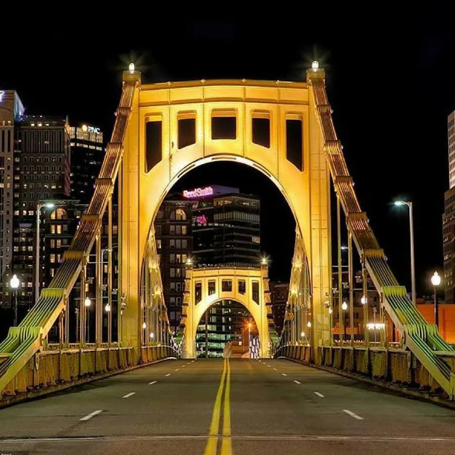 Abode Pittsburgh - Downtown Convention Center Apartment